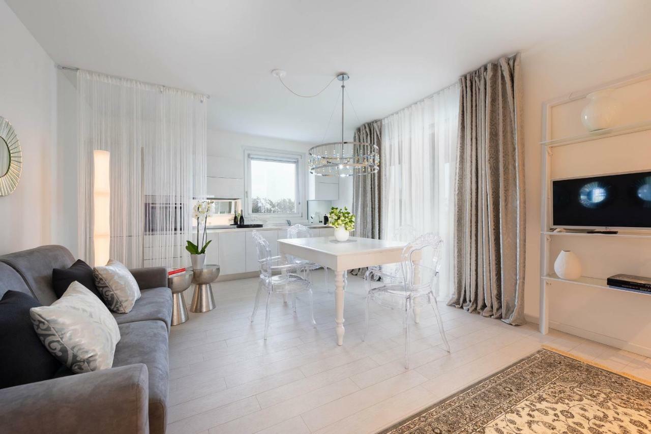 Villa Bianca Luxury Apartments Desenzano del Garda Dış mekan fotoğraf