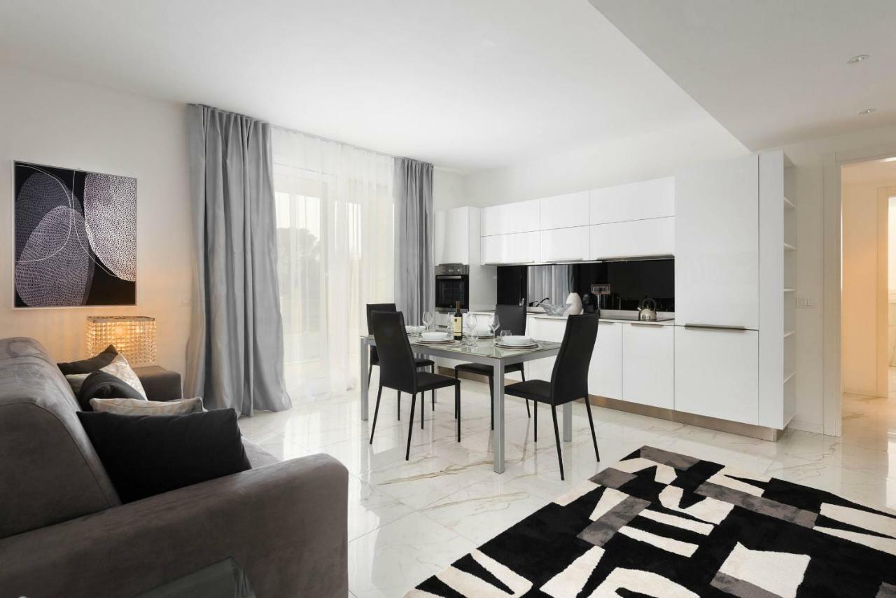Villa Bianca Luxury Apartments Desenzano del Garda Dış mekan fotoğraf