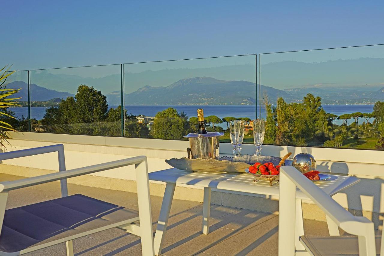 Villa Bianca Luxury Apartments Desenzano del Garda Dış mekan fotoğraf